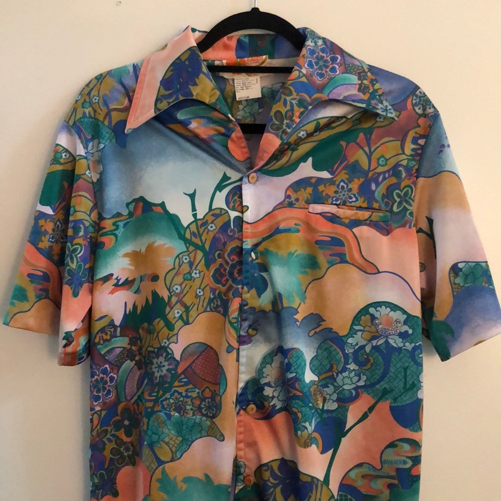 Retro Hawaiian shirt